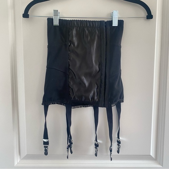 WHAT KATIE DID Glamor Waist Cincher NWT - Picture 2 of 6